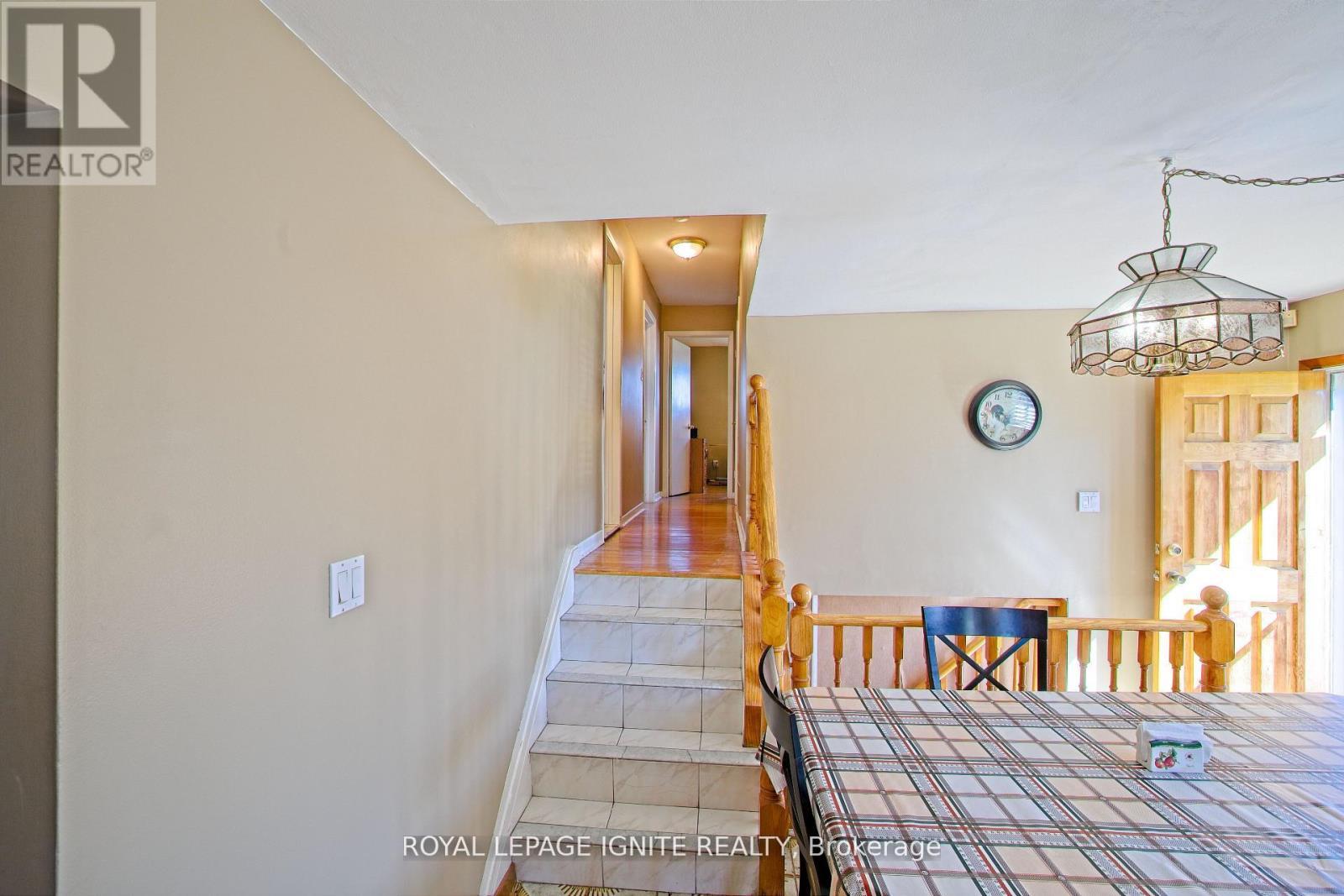 3350 Lehigh Crescent W, Mississauga, ON - Indoor