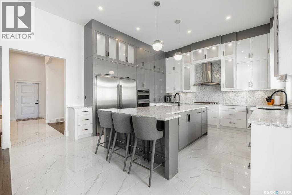 623 Kenaschuk Crescent, Saskatoon, SK - Indoor Photo Showing Kitchen With Upgraded Kitchen