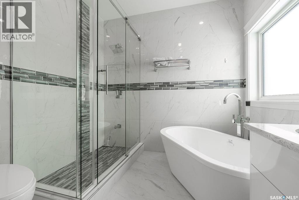 623 Kenaschuk Crescent, Saskatoon, SK - Indoor Photo Showing Bathroom