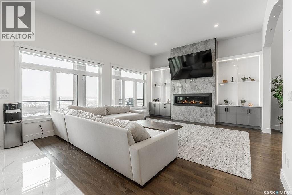 623 Kenaschuk Crescent, Saskatoon, SK - Indoor Photo Showing Living Room With Fireplace