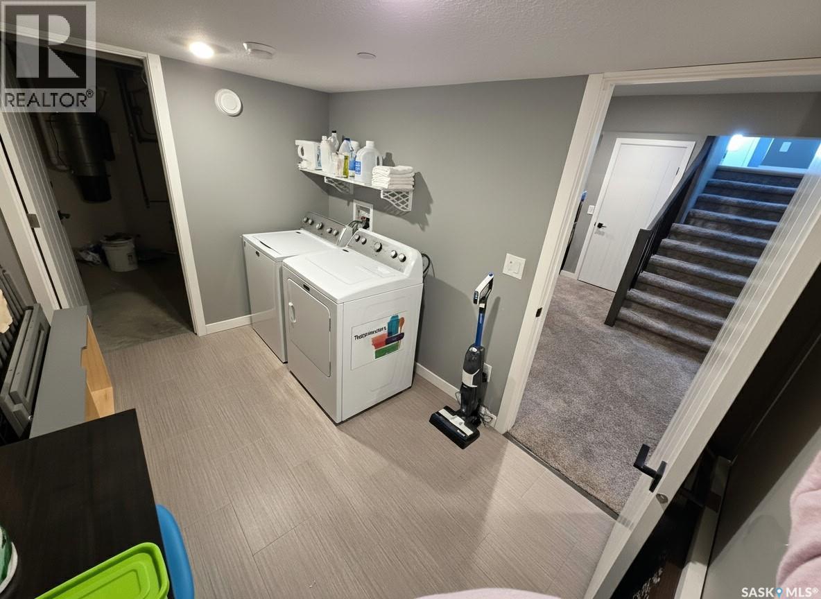 9 Carl Drive, Meadow Lake, SK - Indoor Photo Showing Laundry Room