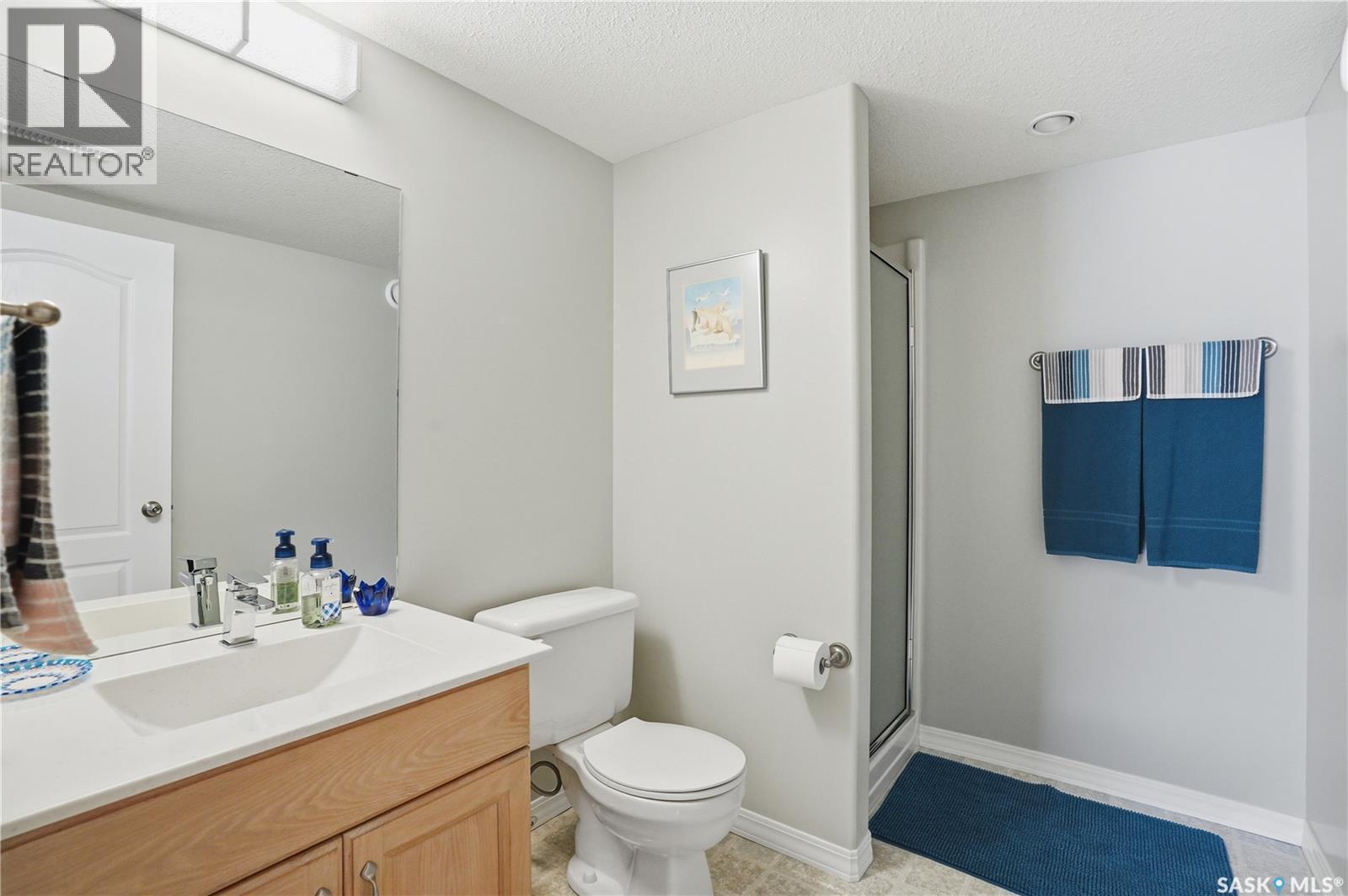 1002 Pezer Crescent, Saskatoon, SK - Indoor Photo Showing Bathroom