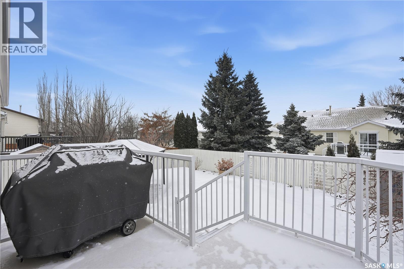 1002 Pezer Crescent, Saskatoon, SK - Outdoor