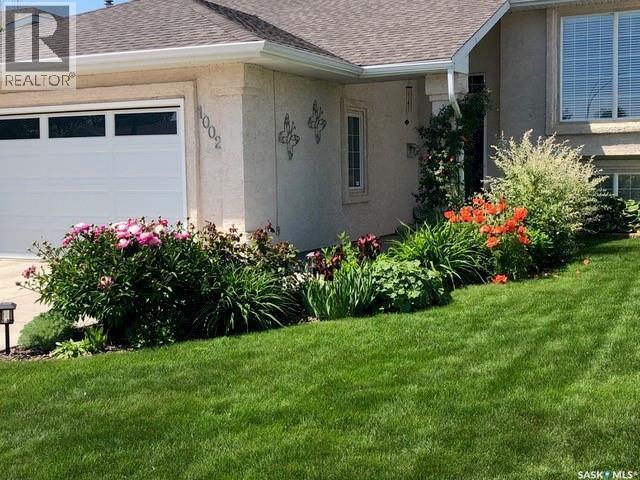 1002 Pezer Crescent, Saskatoon, SK - Outdoor