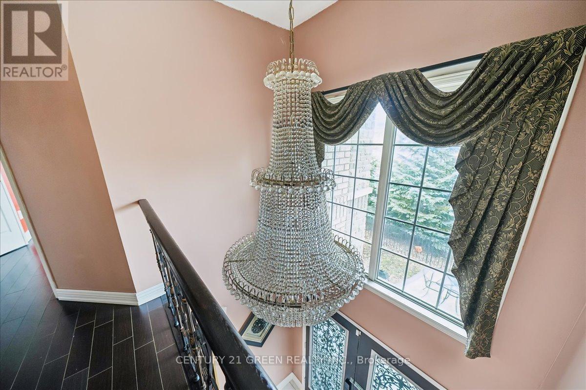 1031 Blueheron Boulevard, Mississauga, ON - Indoor Photo Showing Other Room