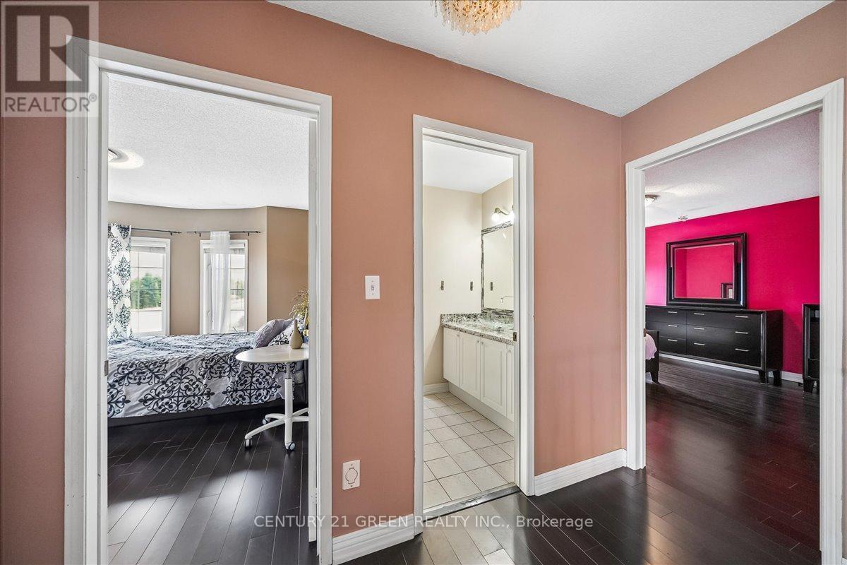 1031 Blueheron Boulevard, Mississauga, ON - Indoor Photo Showing Other Room