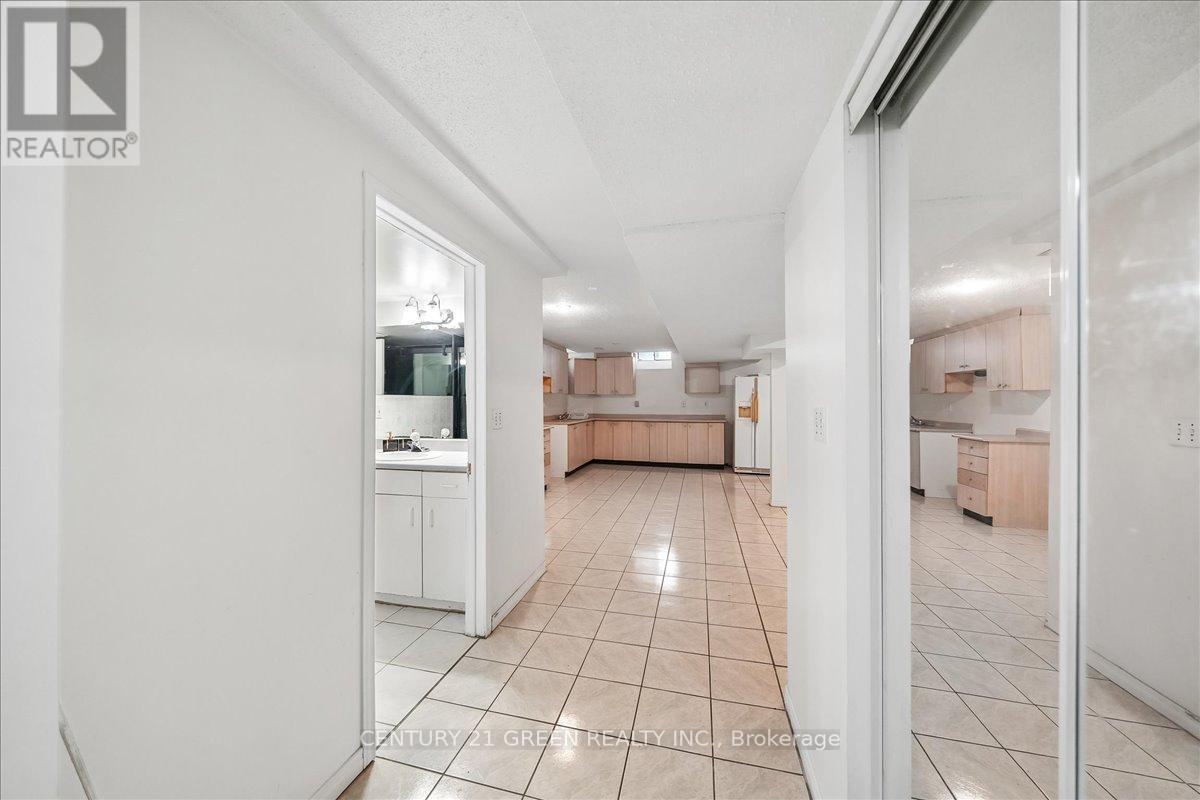 1031 Blueheron Boulevard, Mississauga, ON - Indoor