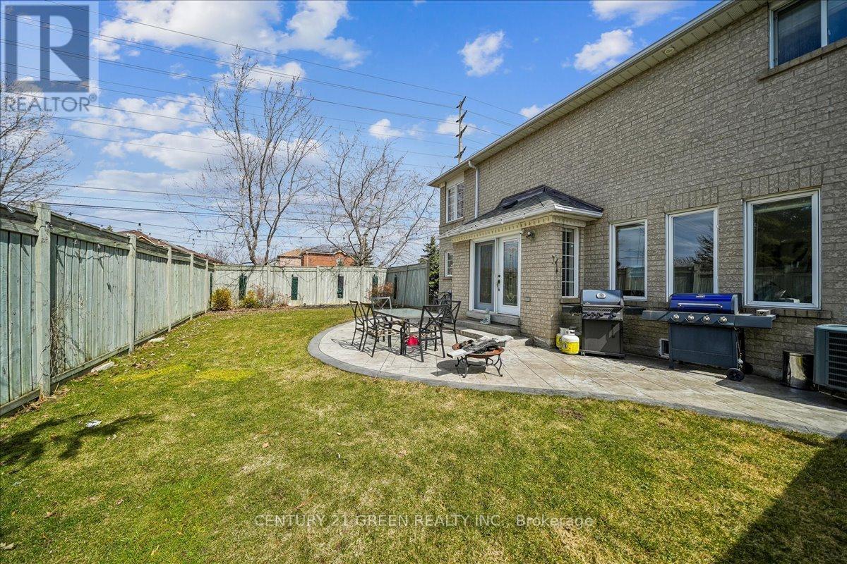1031 Blueheron Boulevard, Mississauga, ON - Outdoor