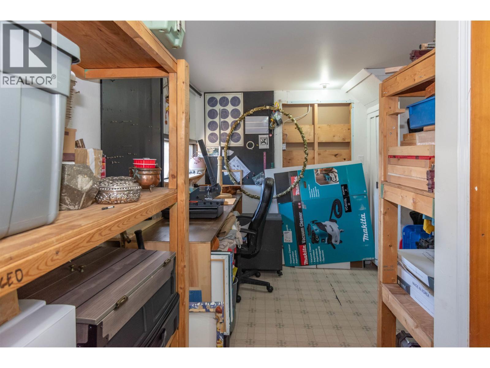 3883 3Rd Avenue, Smithers, BC - Indoor Photo Showing Other Room