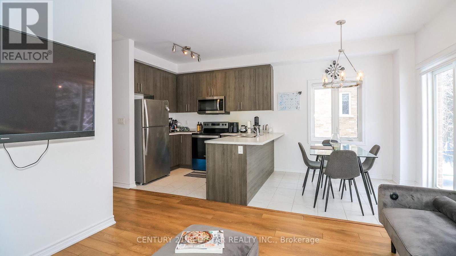 32 Milson Crescent, Essa, ON - Indoor