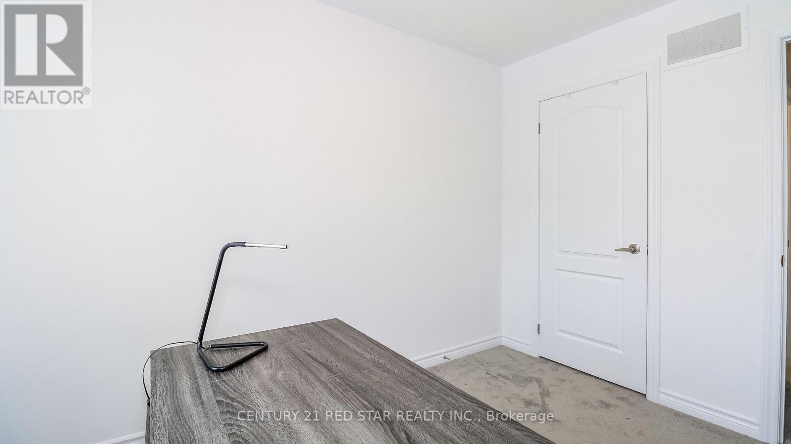 32 Milson Crescent, Essa, ON - Indoor Photo Showing Other Room