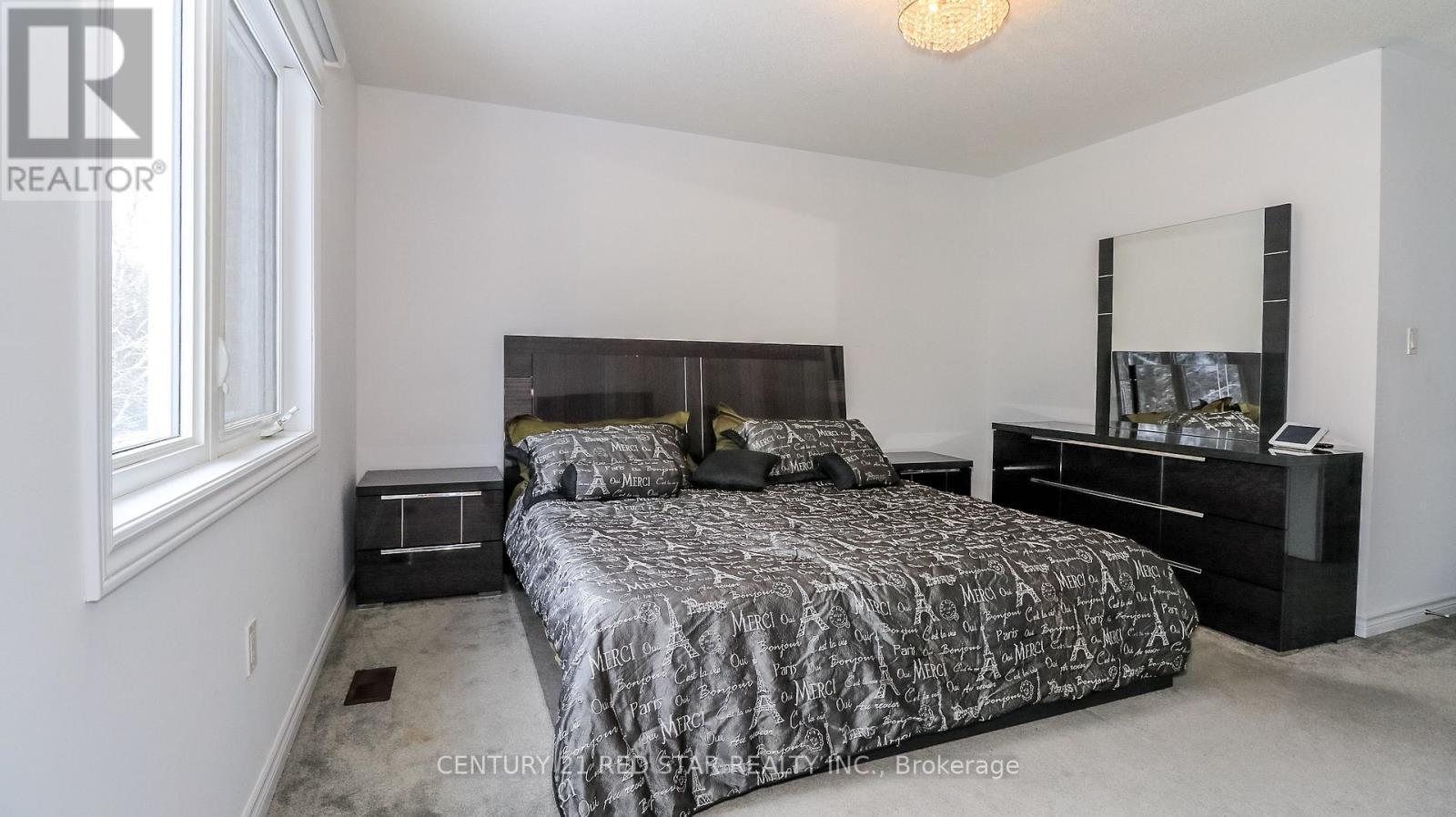 32 Milson Crescent, Essa, ON - Indoor Photo Showing Bedroom