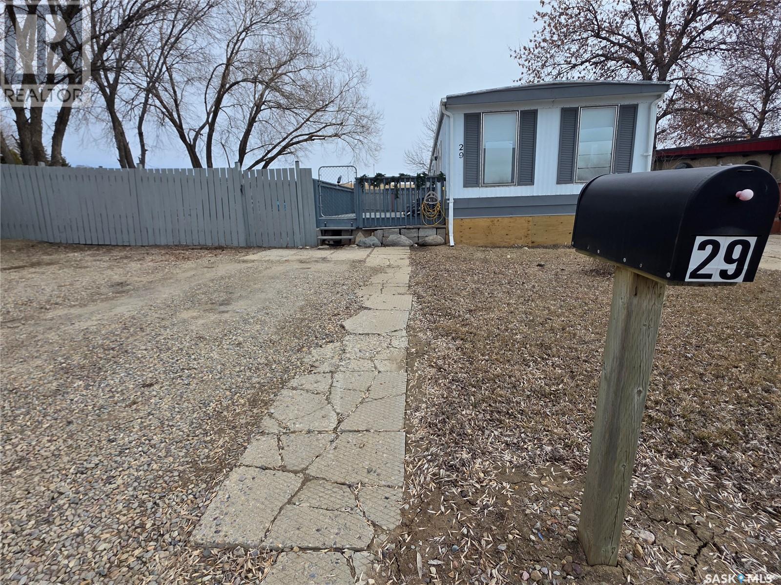 29 701 11Th Avenue Nw, Swift Current, SK