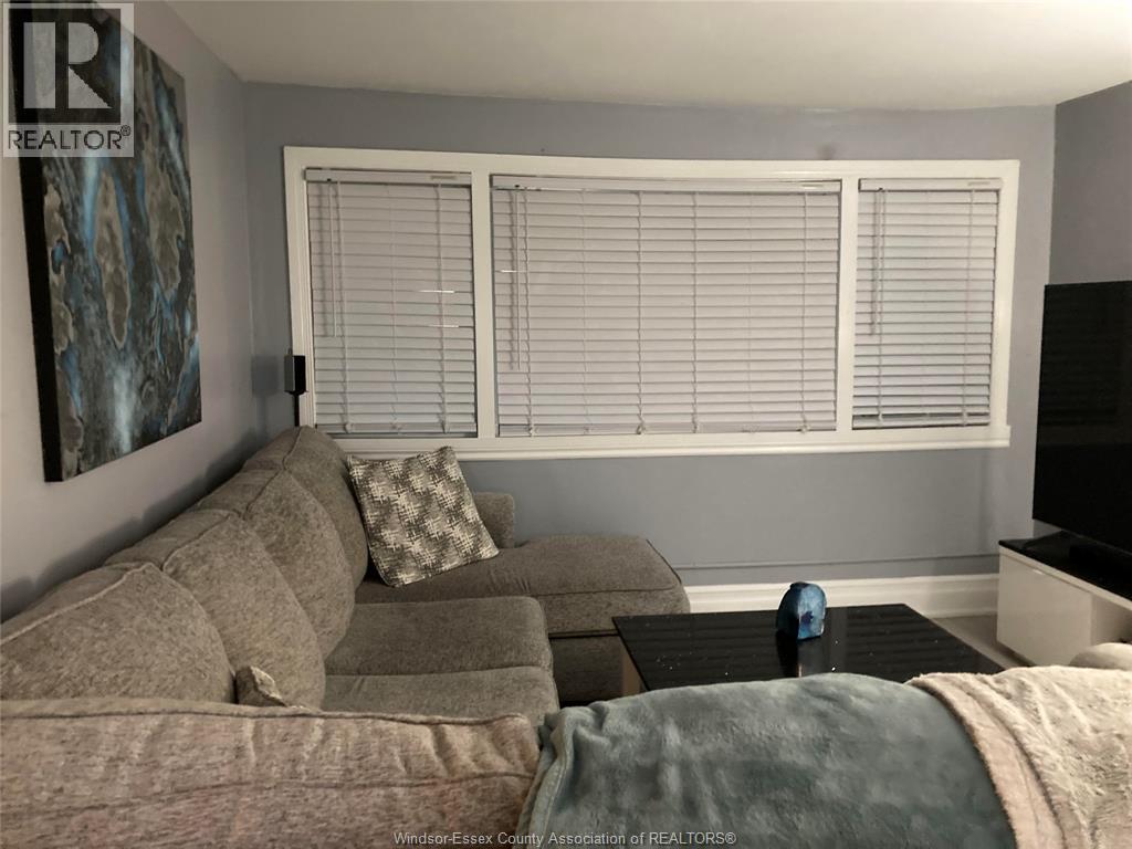 2348 Arthur, Windsor, ON - Indoor