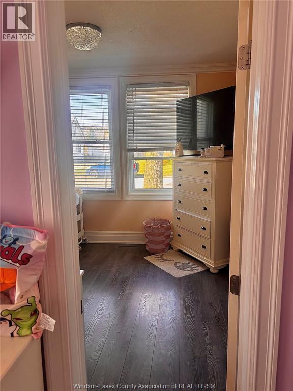2348 Arthur, Windsor, ON - Indoor