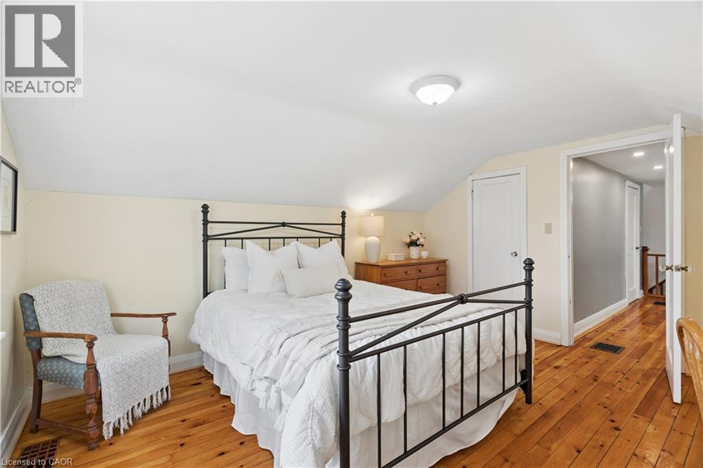 5099 First Line, Acton, ON - Indoor Photo Showing Bedroom