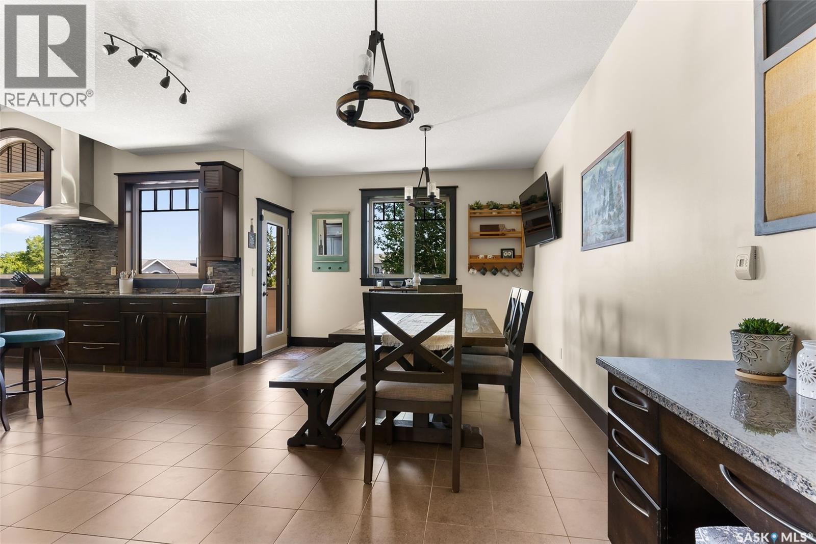 15 Meadow Bay, Lumsden, SK - Indoor