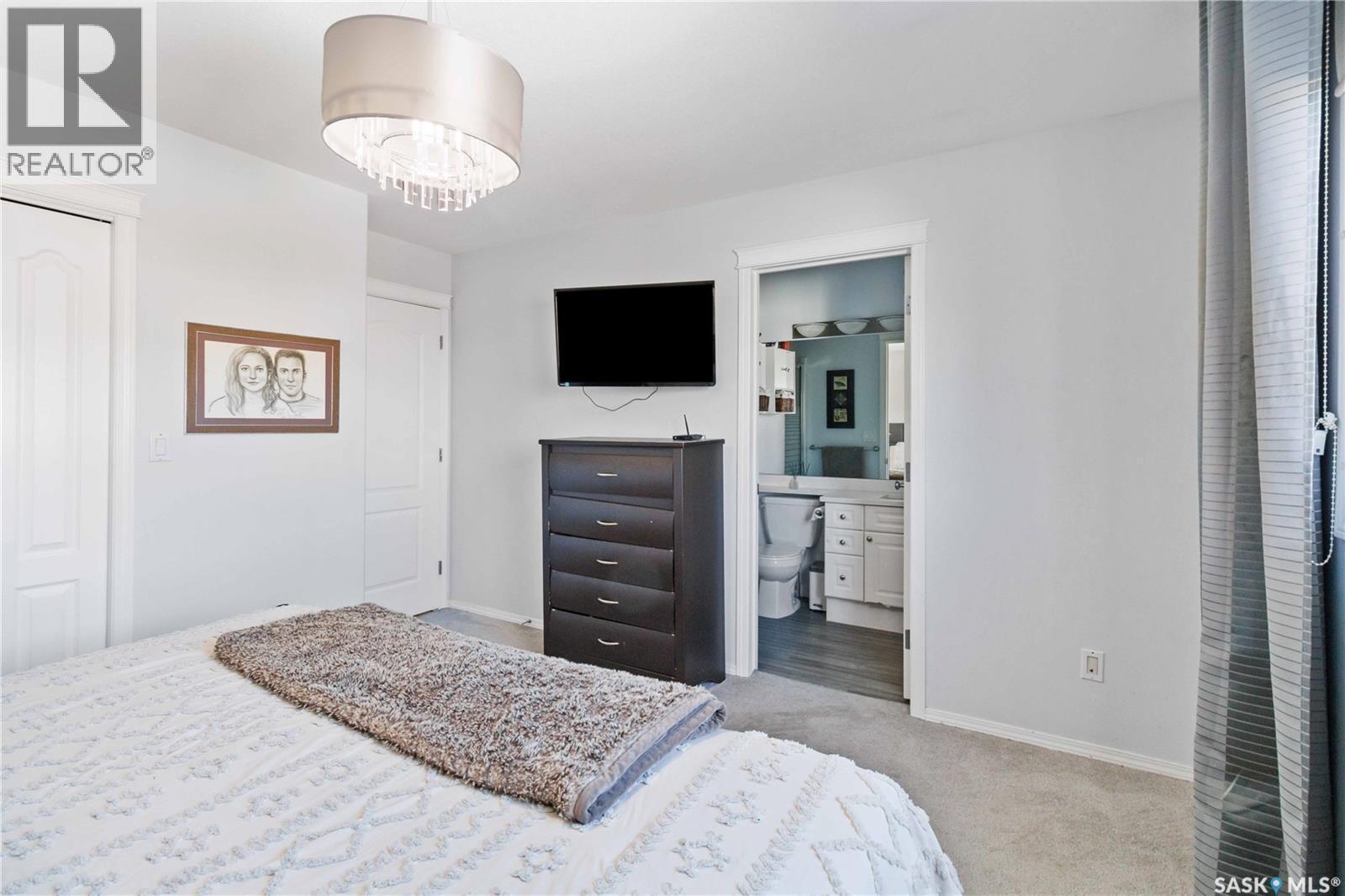 330 Sears Cove, Saskatoon, SK - Indoor Photo Showing Bedroom