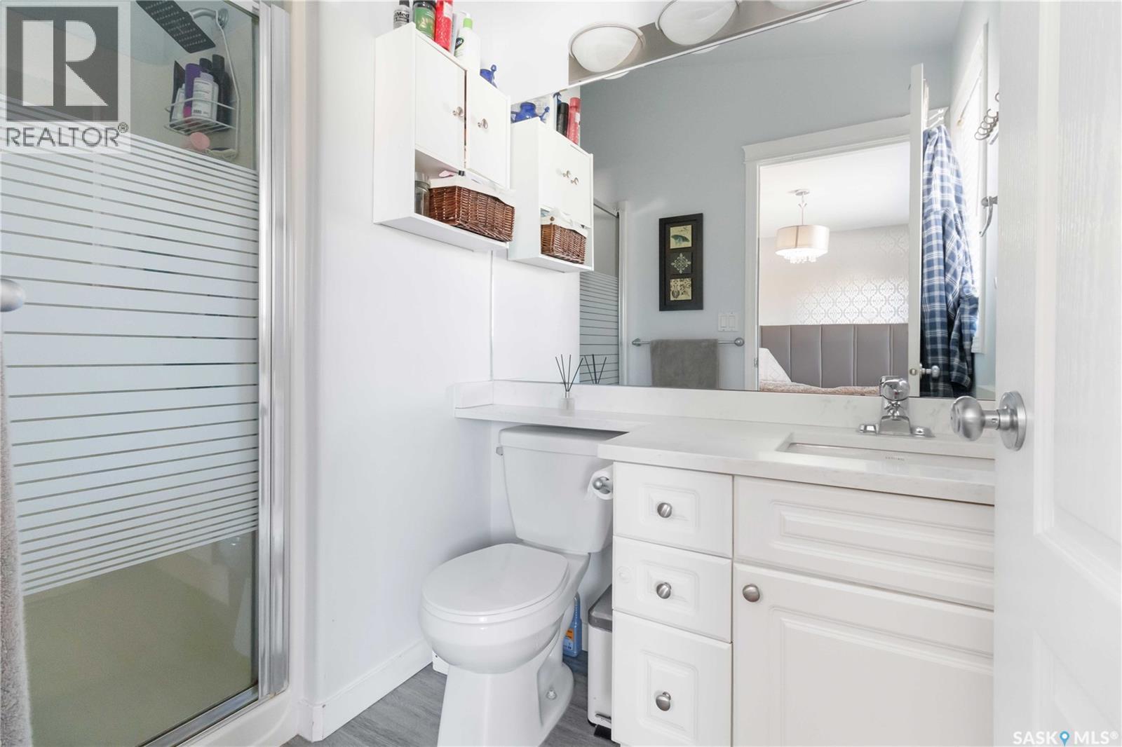 330 Sears Cove, Saskatoon, SK - Indoor Photo Showing Bathroom