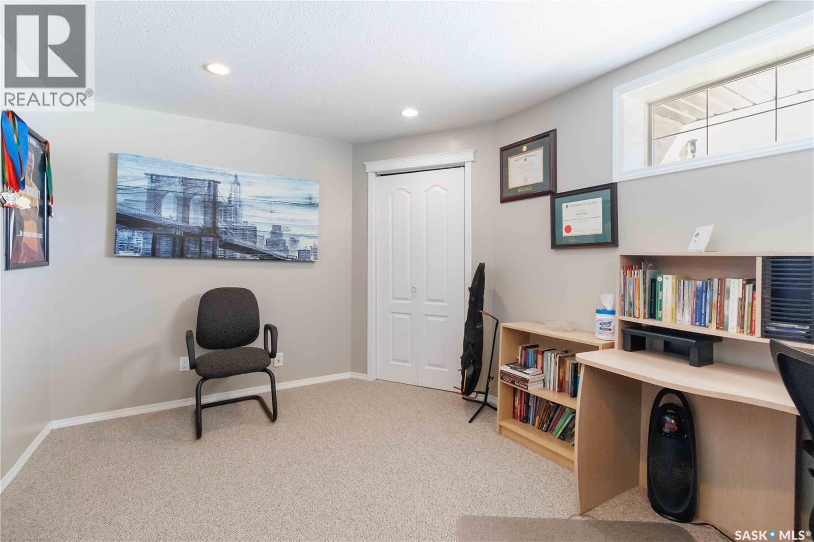 330 Sears Cove, Saskatoon, SK - Indoor