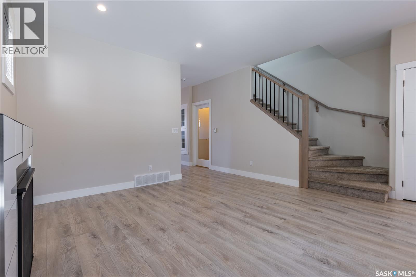 1037 7Th Street E, Saskatoon, SK