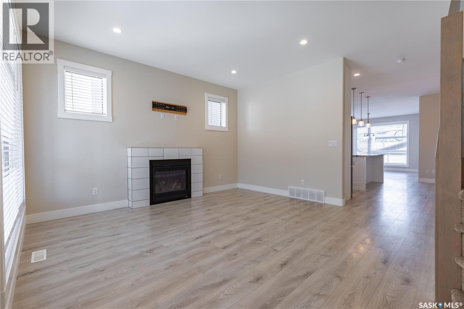 1037 7Th Street E, Saskatoon, SK