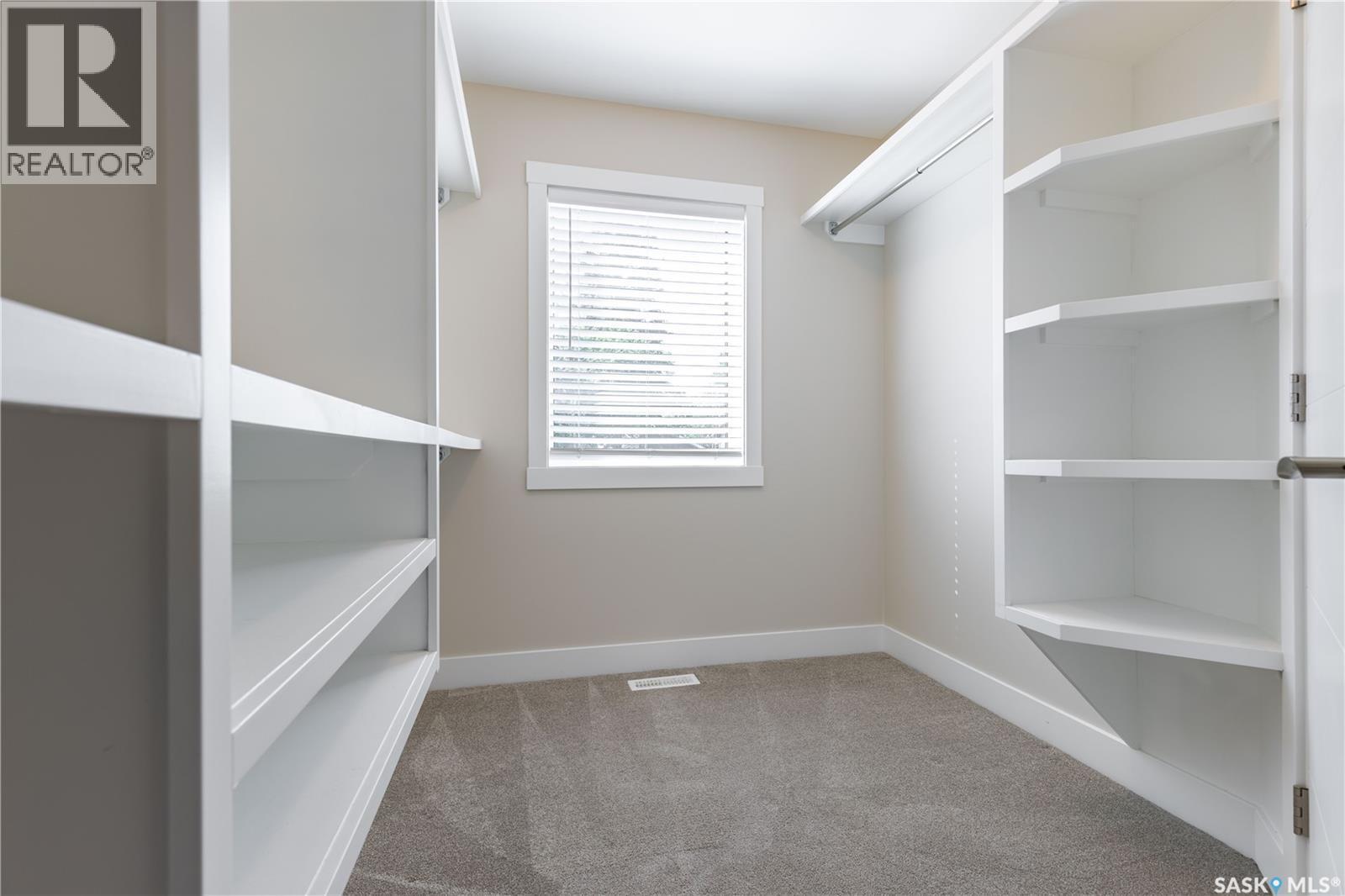 1037 7Th Street E, Saskatoon, SK