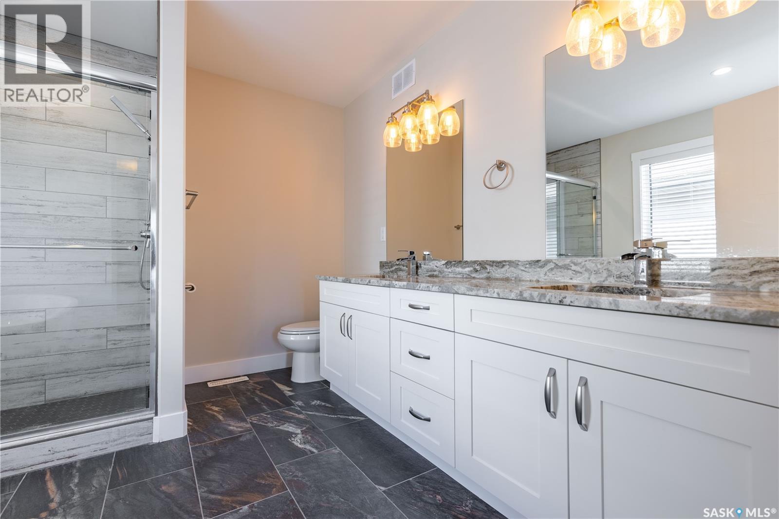 1037 7Th Street E, Saskatoon, SK