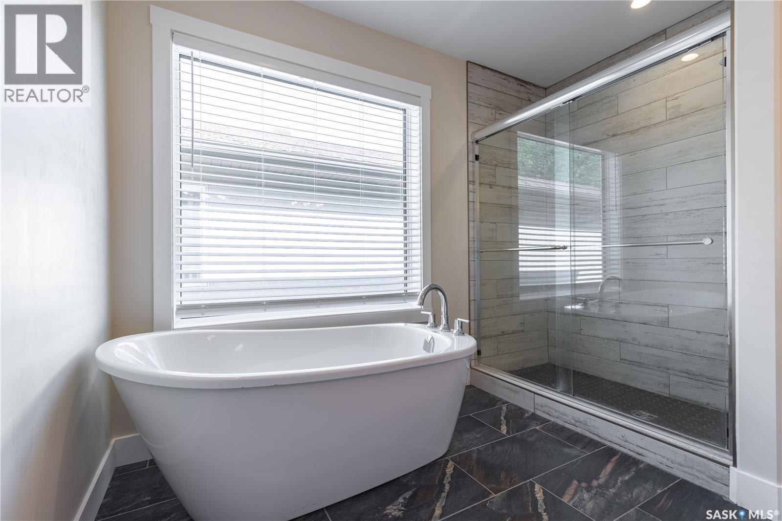 1037 7Th Street E, Saskatoon, SK