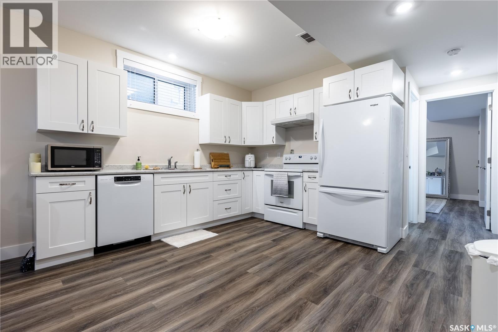 1037 7Th Street E, Saskatoon, SK