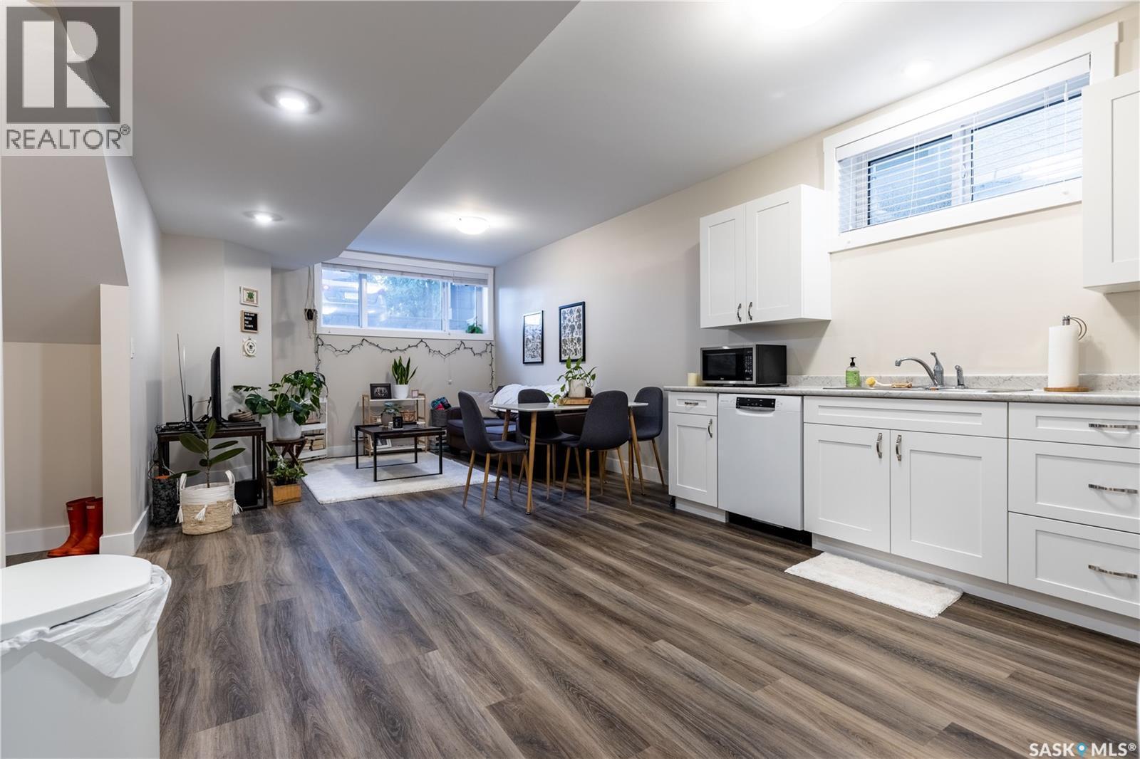 1037 7Th Street E, Saskatoon, SK