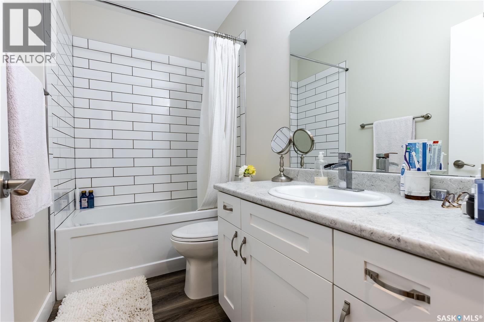 1037 7Th Street E, Saskatoon, SK