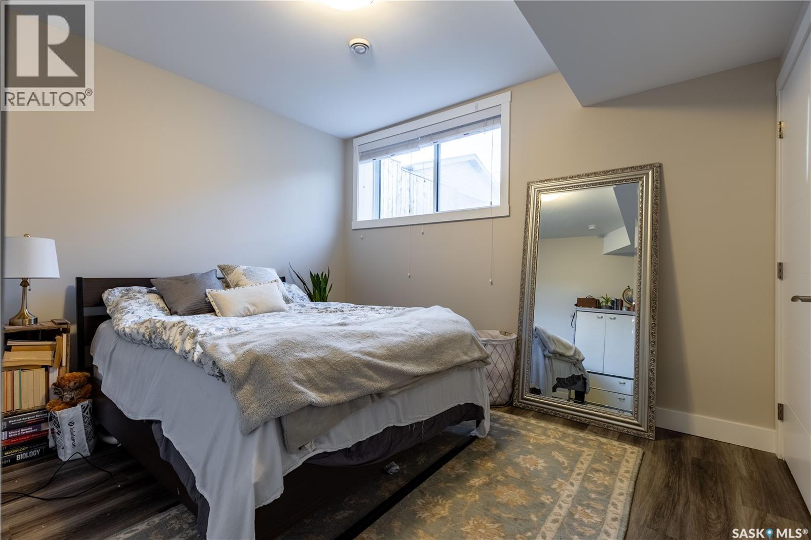 1037 7Th Street E, Saskatoon, SK