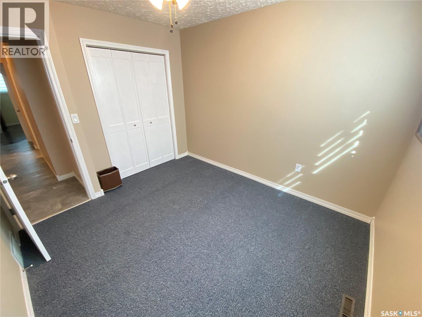 389 Maple Avenue, Yorkton, SK - Indoor Photo Showing Other Room