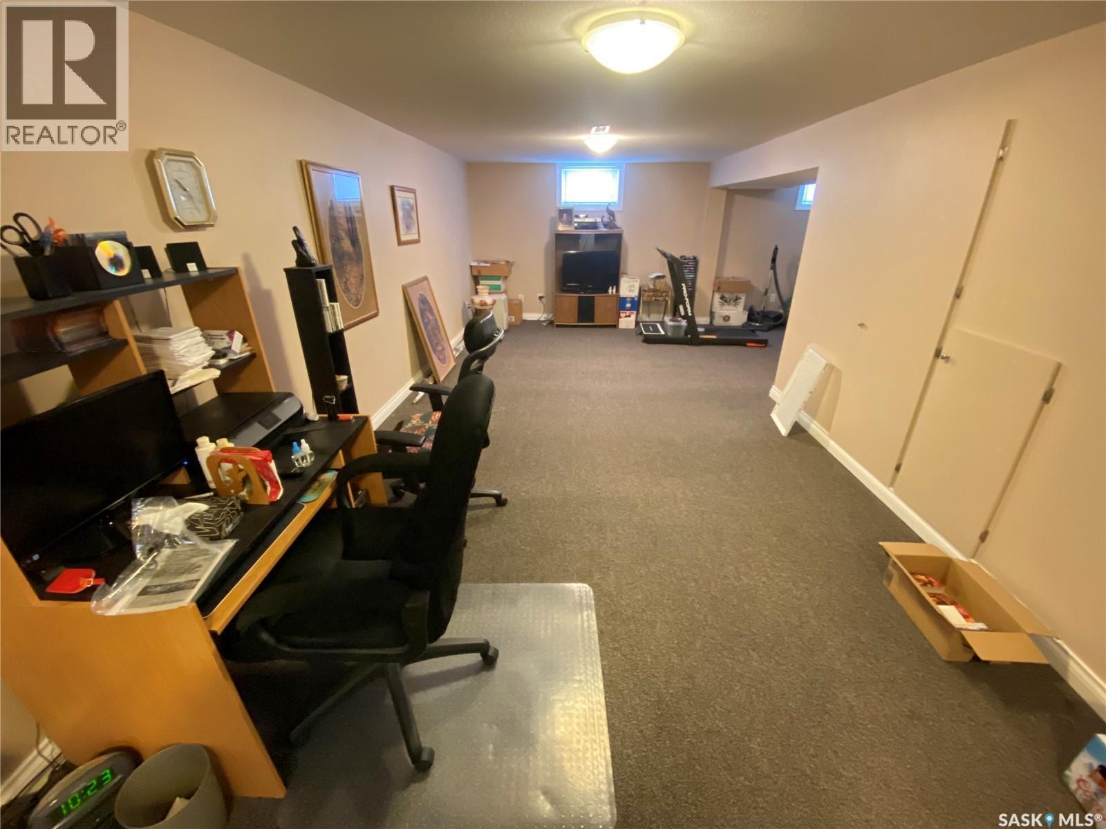 389 Maple Avenue, Yorkton, SK - Indoor Photo Showing Gym Room