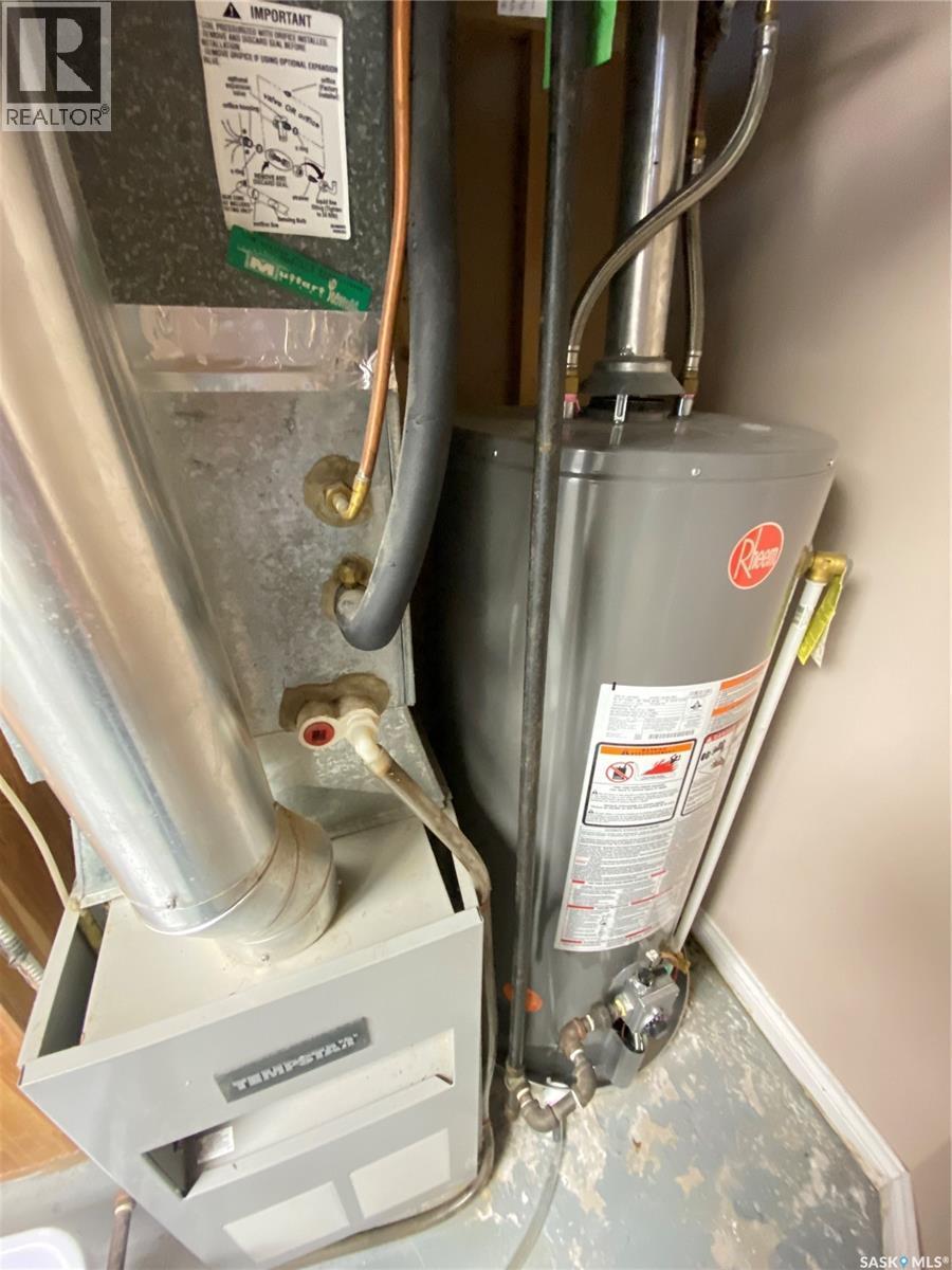 389 Maple Avenue, Yorkton, SK - Indoor Photo Showing Basement