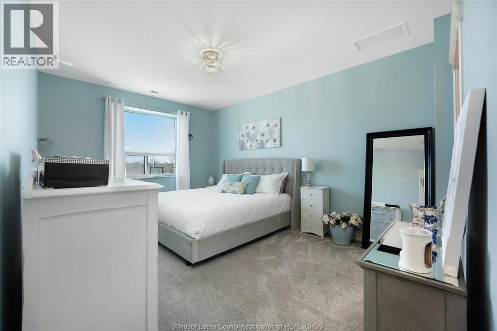 1225 Riverside Unit# 409, Windsor, ON - Indoor Photo Showing Bedroom