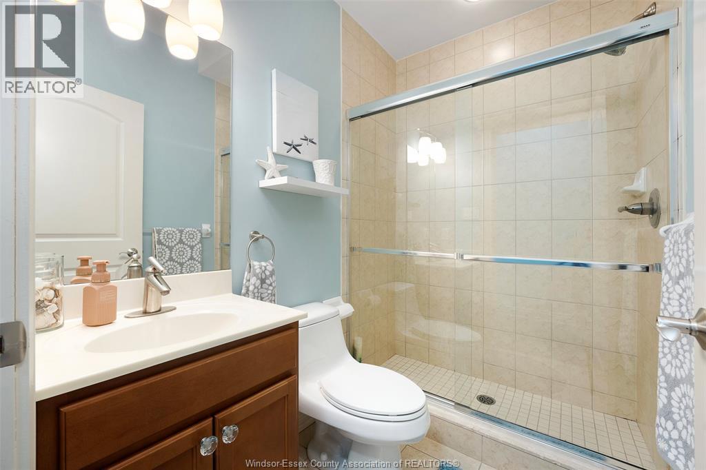 1225 Riverside Unit# 409, Windsor, ON - Indoor Photo Showing Bathroom