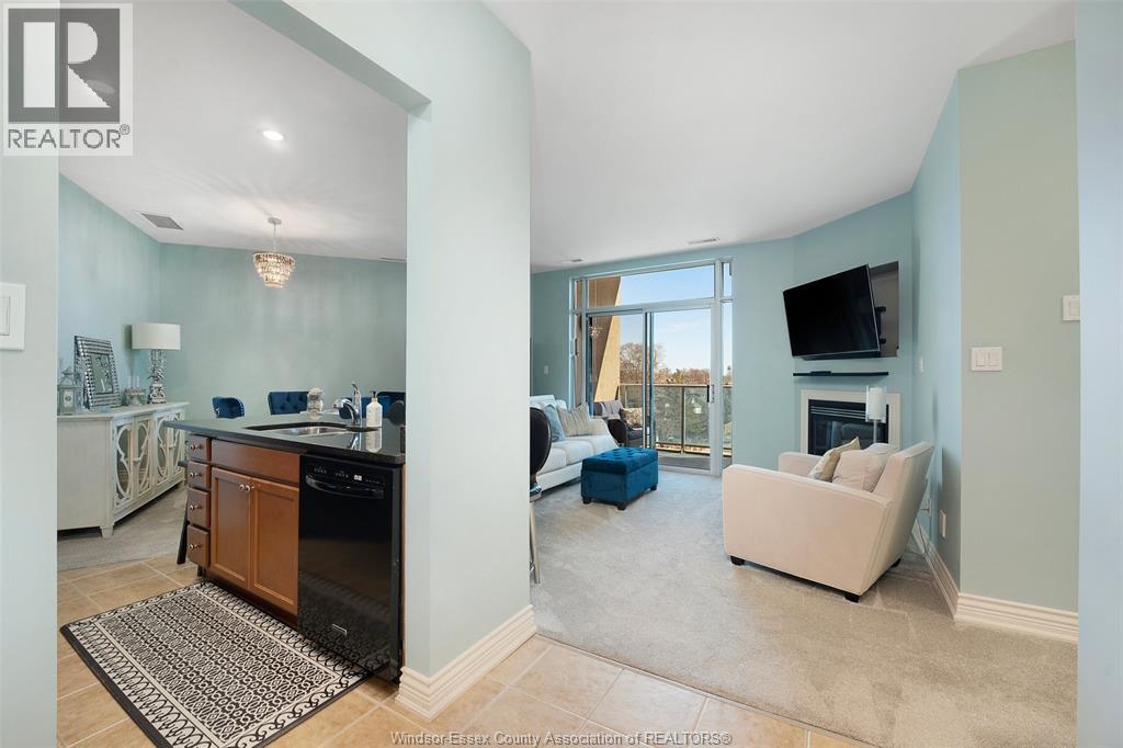 1225 Riverside Unit# 409, Windsor, ON - Indoor With Fireplace