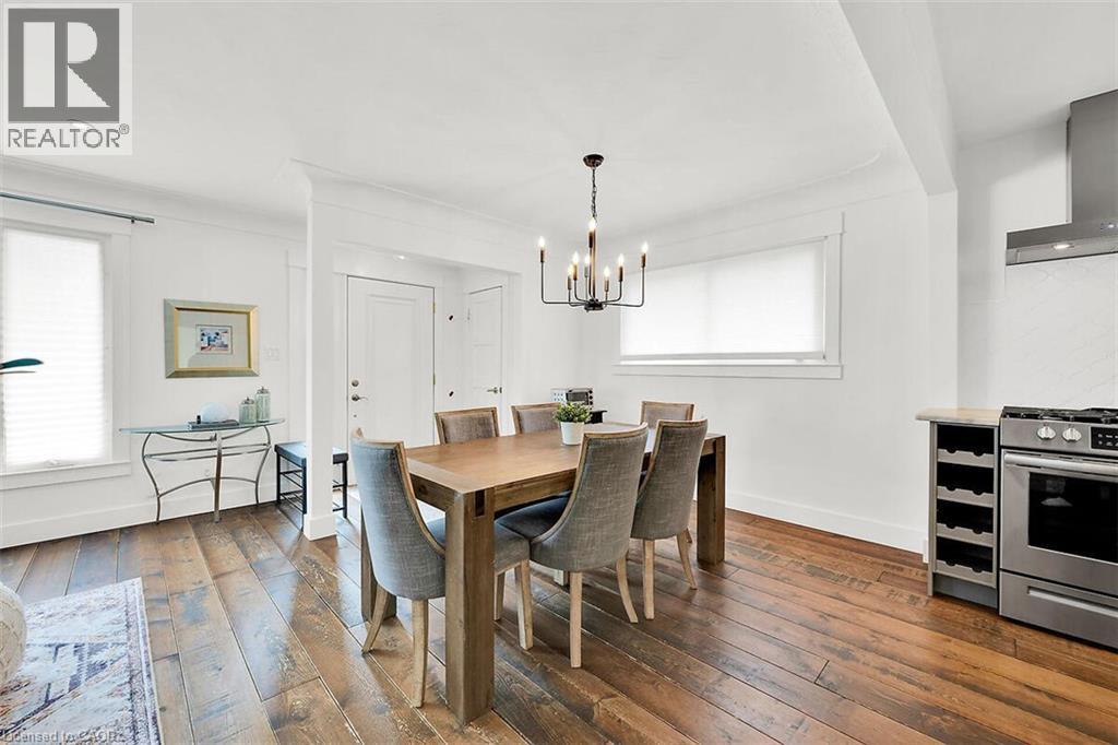 28 Marion Crescent, Dundas, ON - Indoor Photo Showing Dining Room