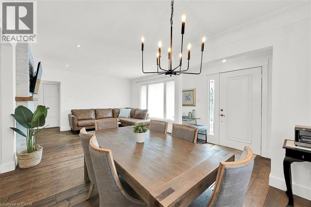 28 Marion Crescent, Dundas, ON - Indoor Photo Showing Dining Room