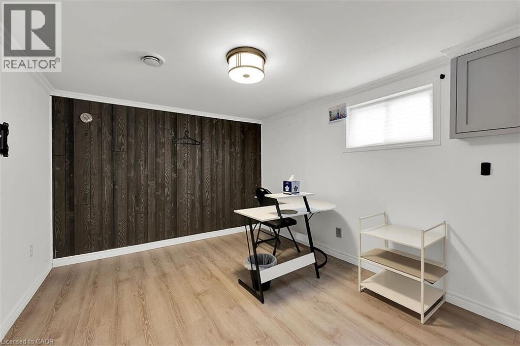 28 Marion Crescent, Dundas, ON - Indoor