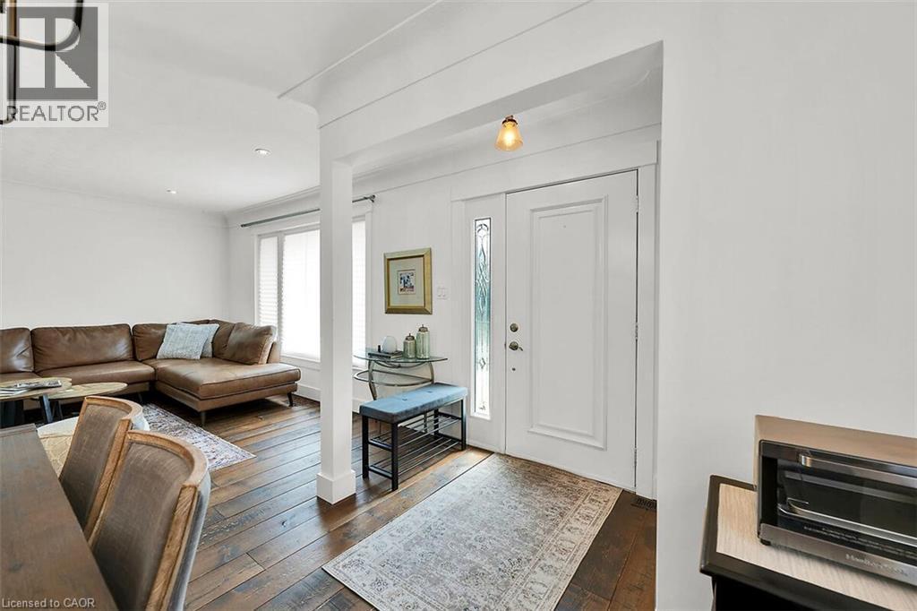 28 Marion Crescent, Dundas, ON - Indoor Photo Showing Living Room With Fireplace