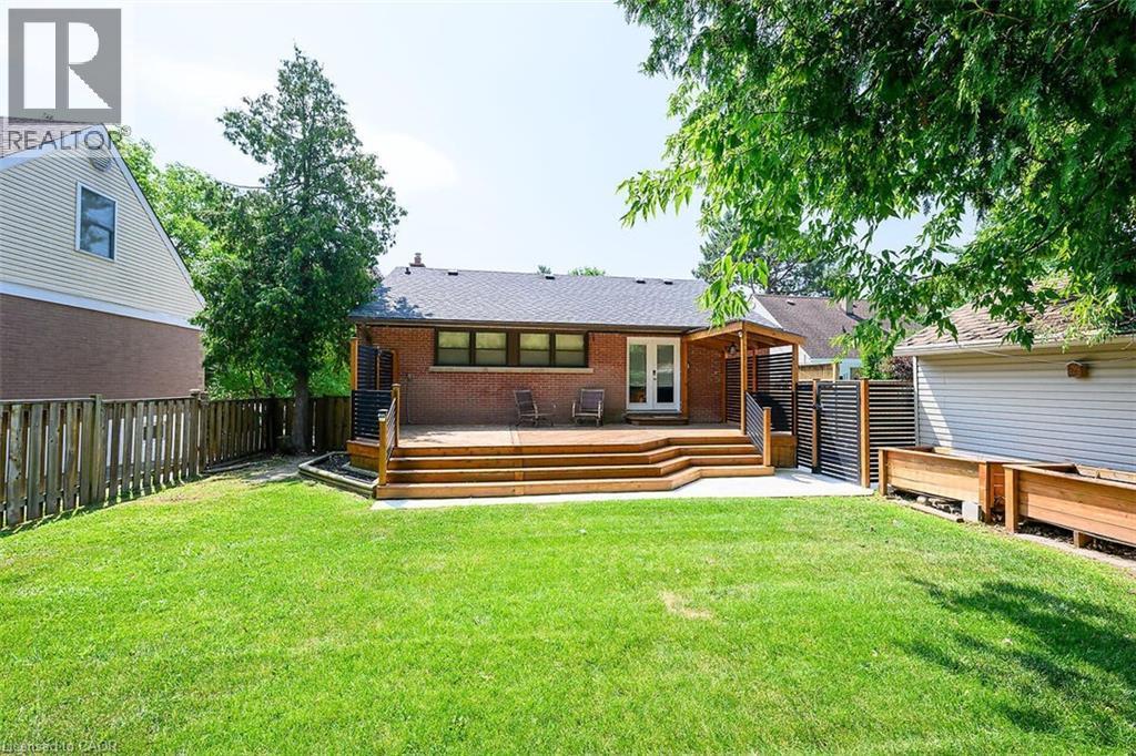 28 Marion Crescent, Dundas, ON - Outdoor With Deck Patio Veranda With Exterior