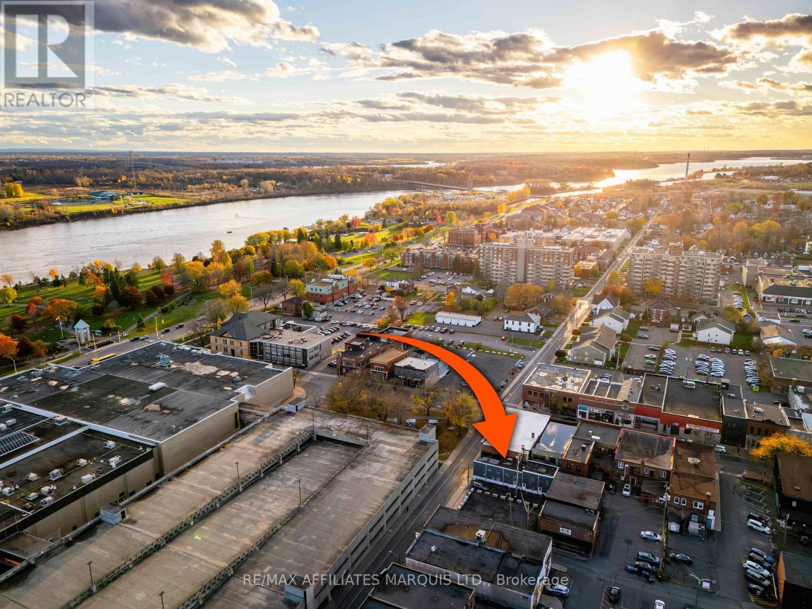 9 First Street E, Cornwall, ON - Outdoor With Body Of Water With View