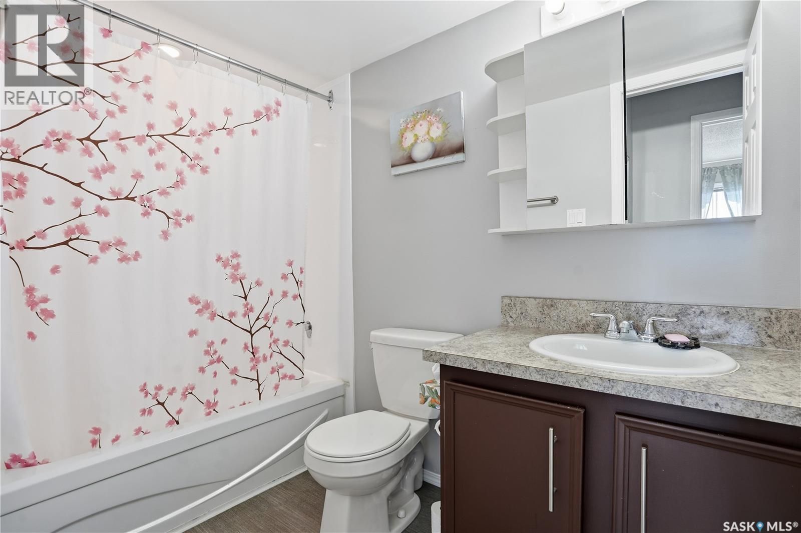 206 31 Rodenbush Drive, Regina, SK - Indoor Photo Showing Bathroom