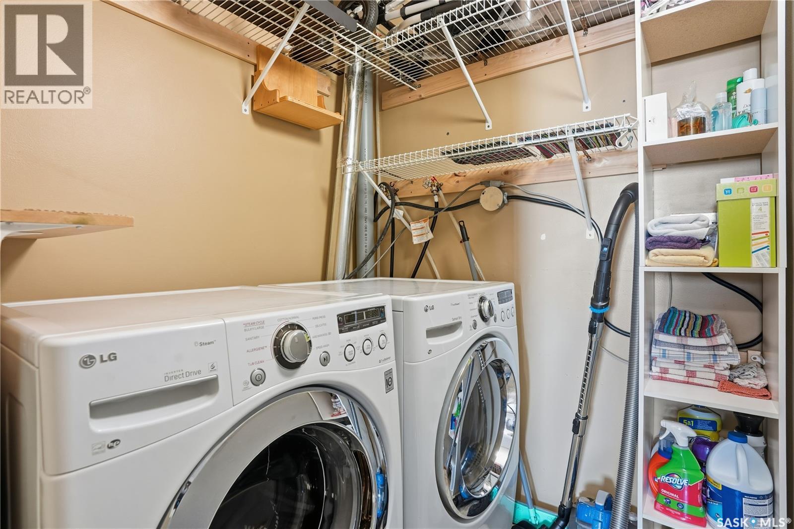 206 31 Rodenbush Drive, Regina, SK - Indoor Photo Showing Laundry Room