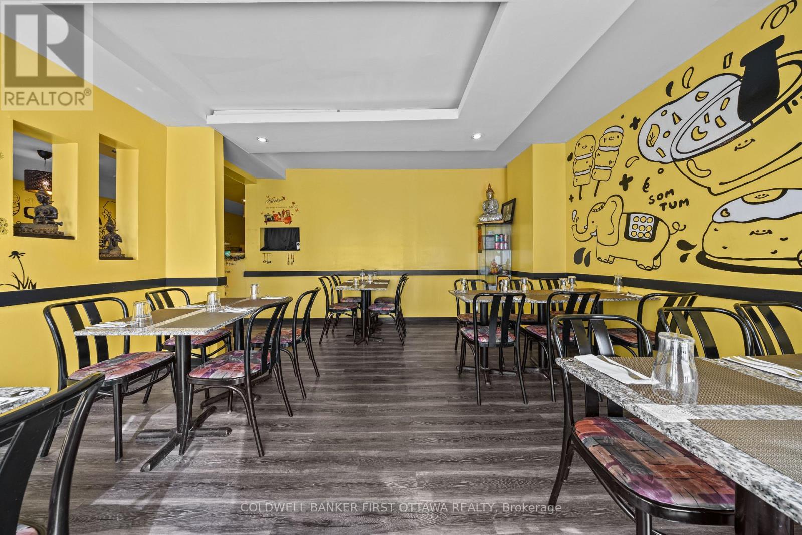 Dining Area - 121 Preston Street, Ottawa, ON
