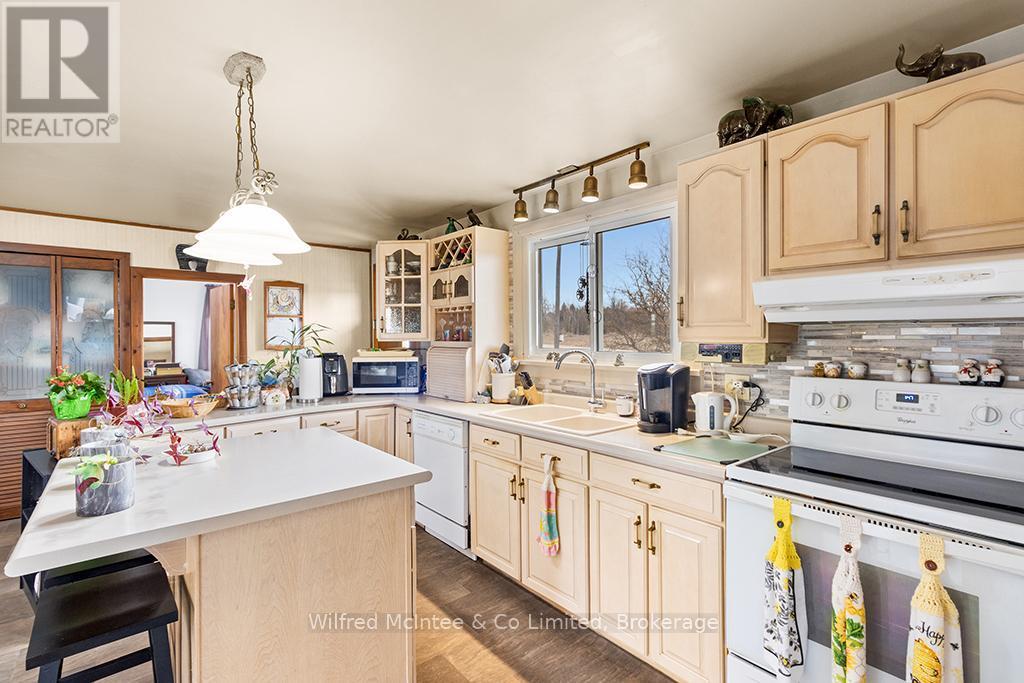 401395 Grey Rd 4, West Grey, ON