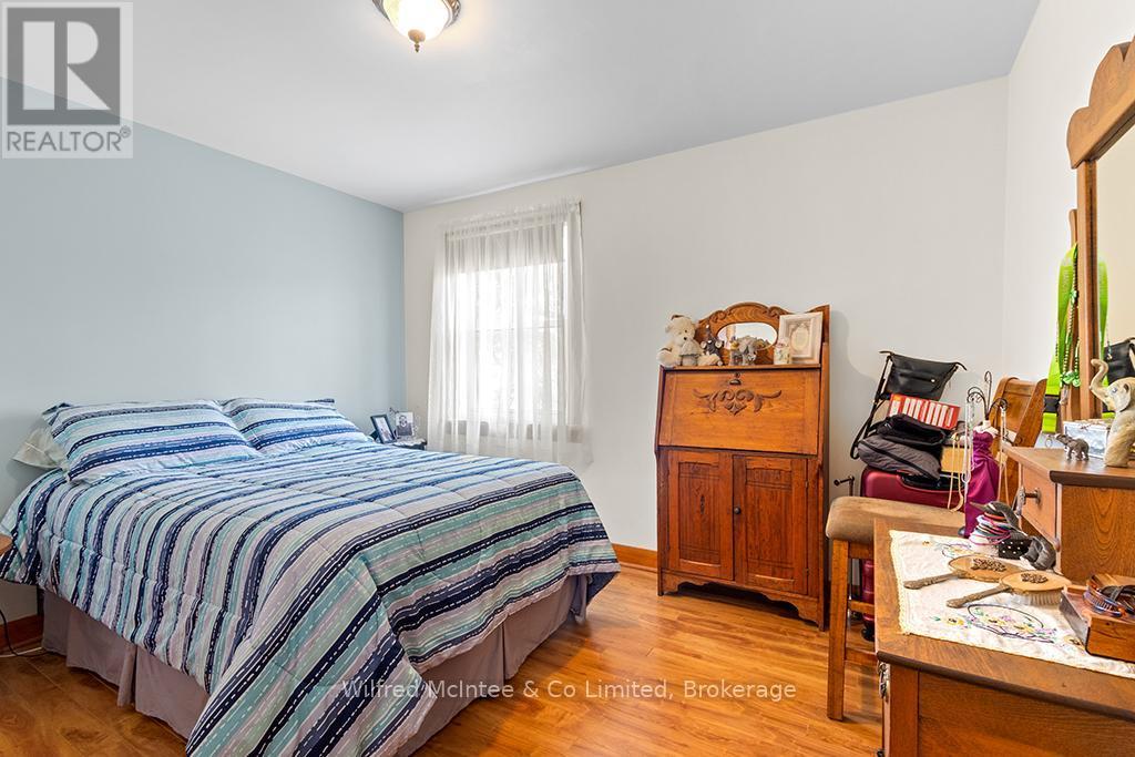 401395 Grey Rd 4, West Grey, ON